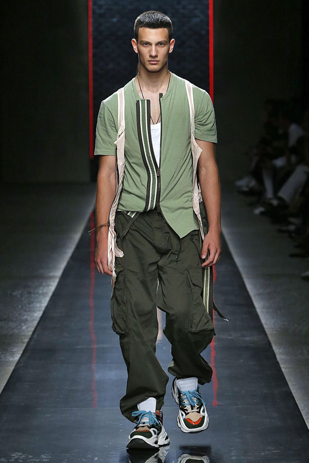 Fashion Week Milan Spring/Summer 2019 look 44 from the Dsquared2 collection 男装