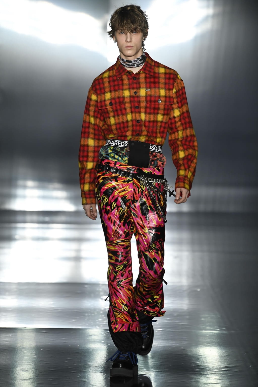 Fashion Week Milan Fall/Winter 2019 look 3 from the Dsquared2 collection menswear