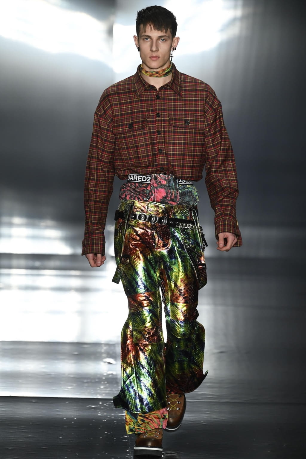 Fashion Week Milan Fall/Winter 2019 look 14 from the Dsquared2 collection 男装