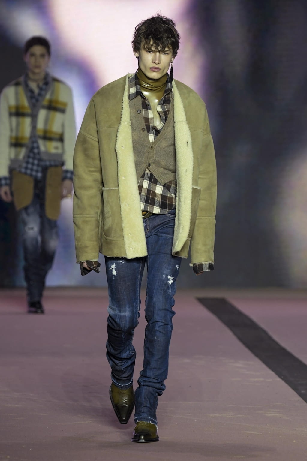 Fashion Week Milan Fall/Winter 2020 look 2 from the Dsquared2 collection menswear