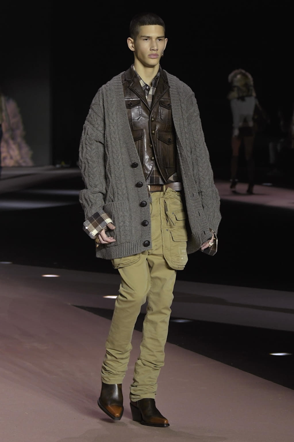 Fashion Week Milan Fall/Winter 2020 look 23 from the Dsquared2 collection menswear