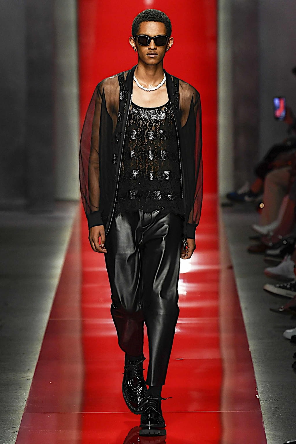 Fashion Week Milan Spring/Summer 2020 look 8 from the Dsquared2 collection 男装