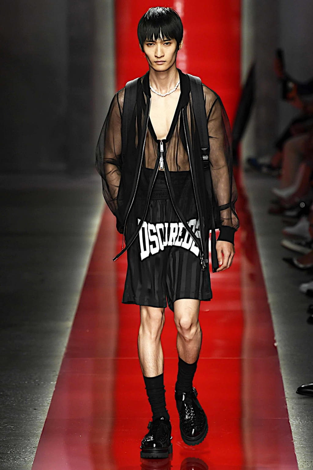Fashion Week Milan Spring/Summer 2020 look 10 from the Dsquared2 collection menswear