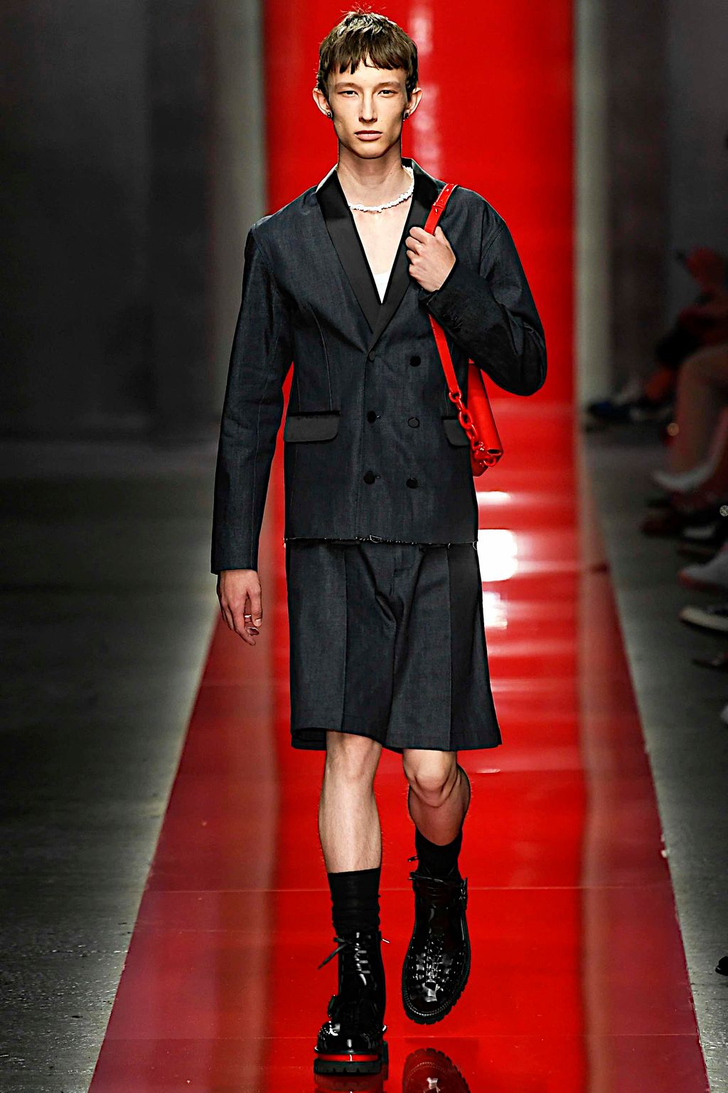 Fashion Week Milan Spring/Summer 2020 look 17 from the Dsquared2 collection 男装