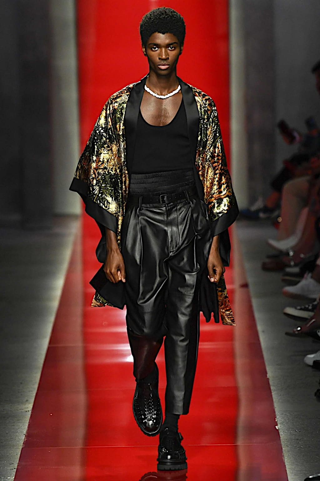 Fashion Week Milan Spring/Summer 2020 look 36 de la collection Dsquared2 menswear