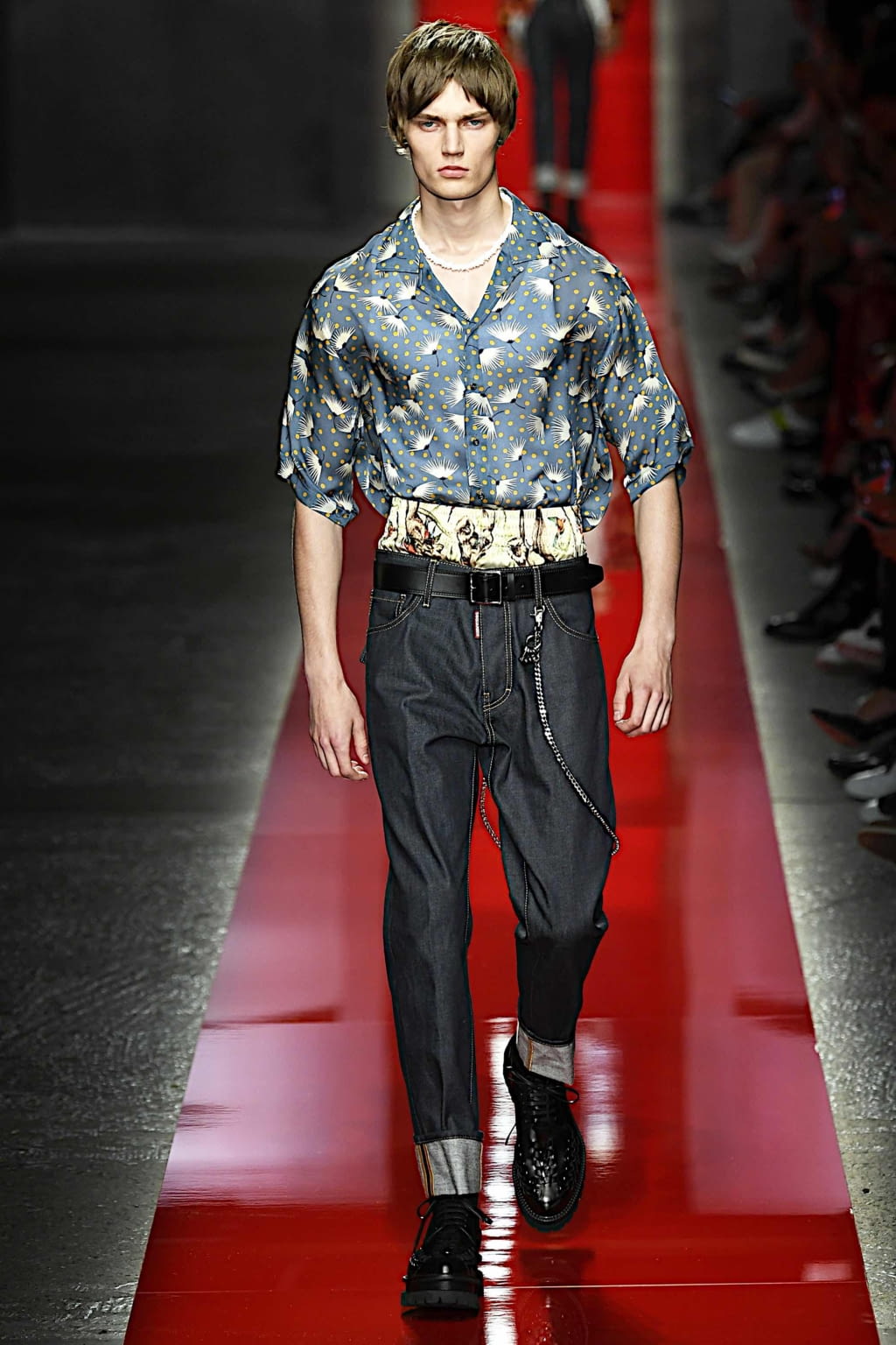 Fashion Week Milan Spring/Summer 2020 look 47 from the Dsquared2 collection menswear