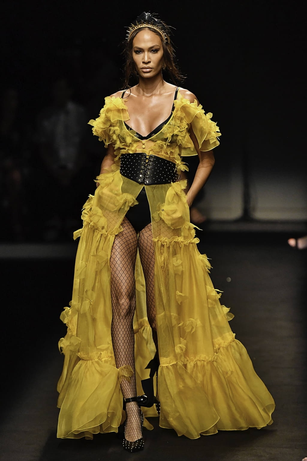 Fashion Week Paris Fall/Winter 2019 look 43 de la collection Dundas couture