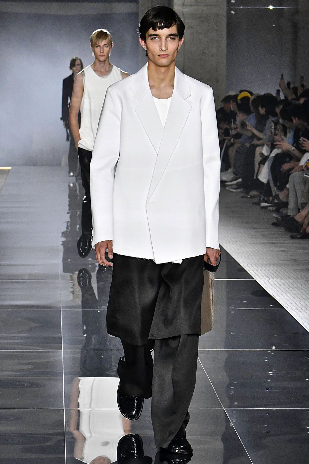 Fashion Week Paris Spring/Summer 2020 look 3 de la collection Dunhill menswear