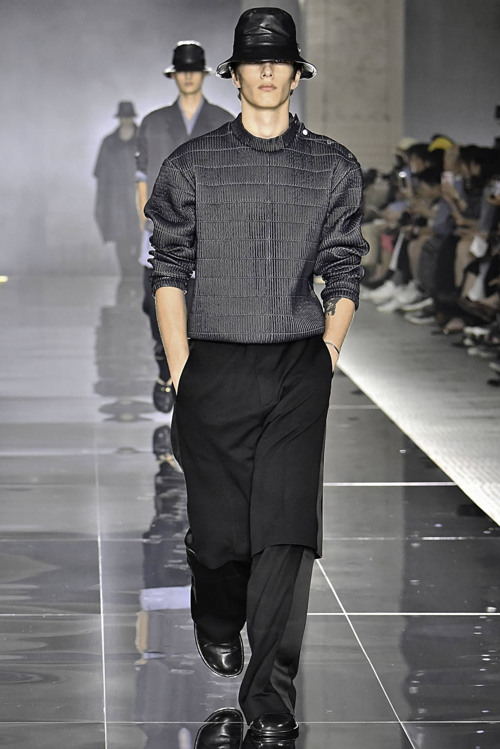 Fashion Week Paris Spring/Summer 2020 look 11 from the Dunhill collection 男装