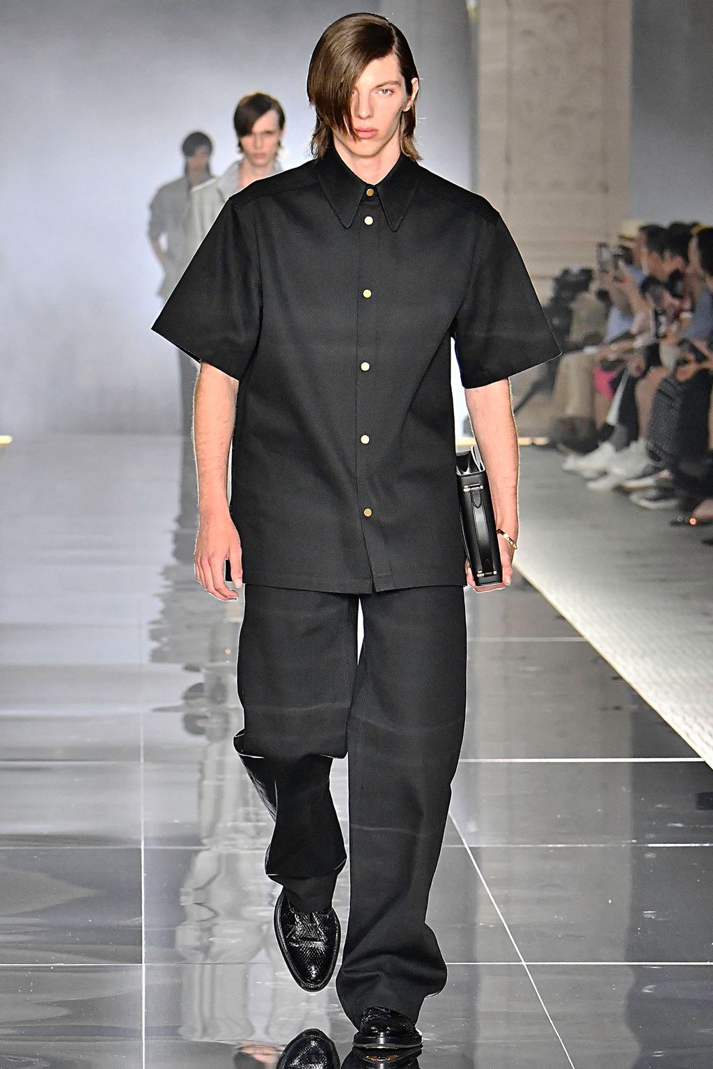 Fashion Week Paris Spring/Summer 2020 look 17 from the Dunhill collection 男装