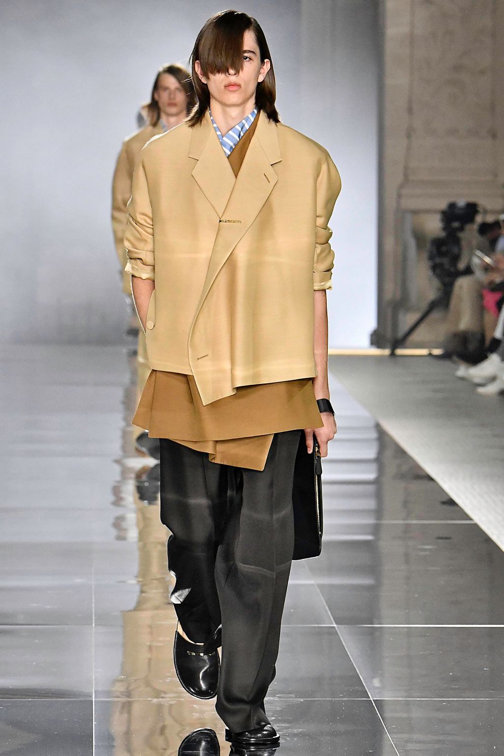 Fashion Week Paris Spring/Summer 2020 look 23 from the Dunhill collection menswear