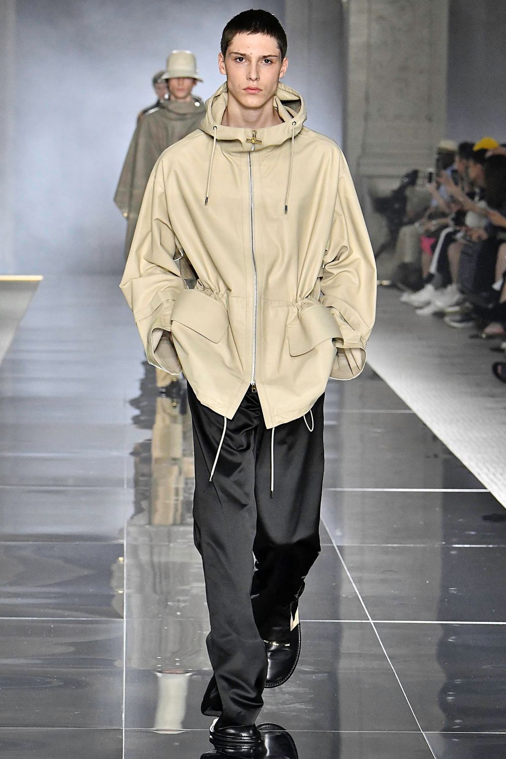 Fashion Week Paris Spring/Summer 2020 look 26 de la collection Dunhill menswear