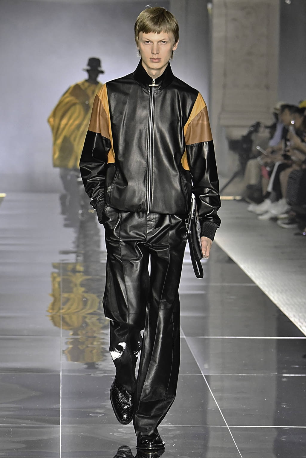 Fashion Week Paris Spring/Summer 2020 look 28 de la collection Dunhill menswear