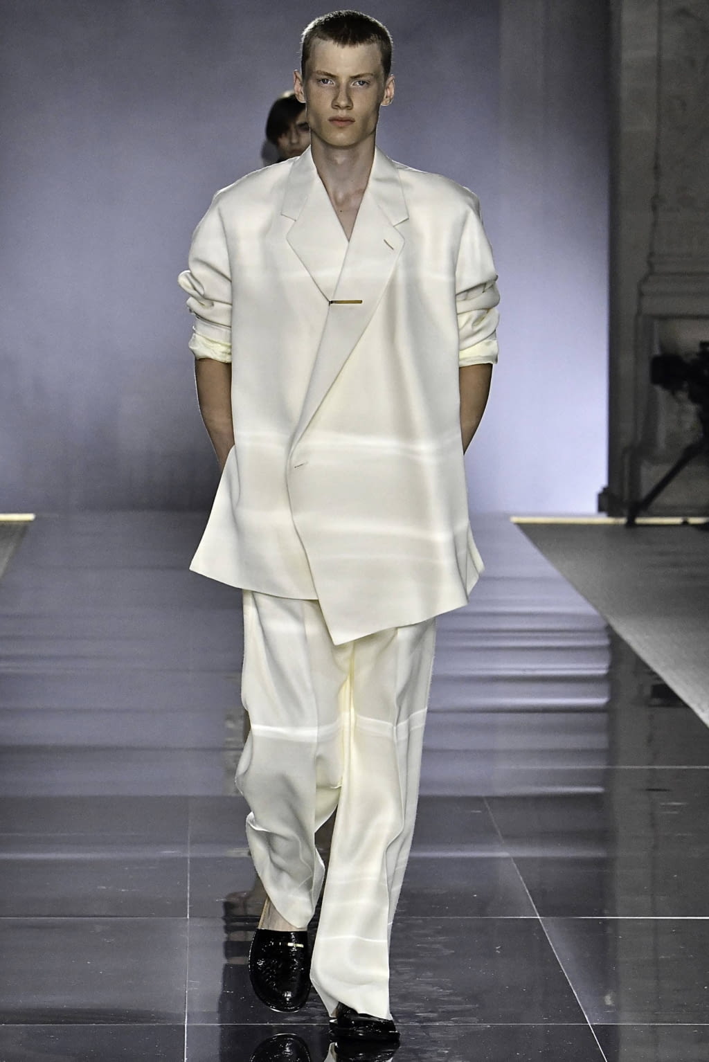 Fashion Week Paris Spring/Summer 2020 look 37 from the Dunhill collection 男装