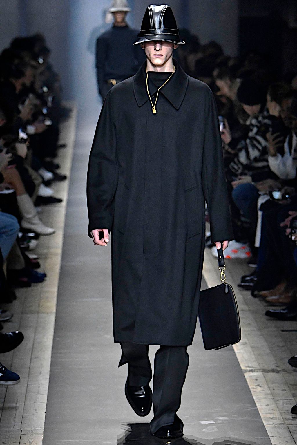 Fashion Week Paris Fall/Winter 2019 look 3 from the Dunhill collection 男装