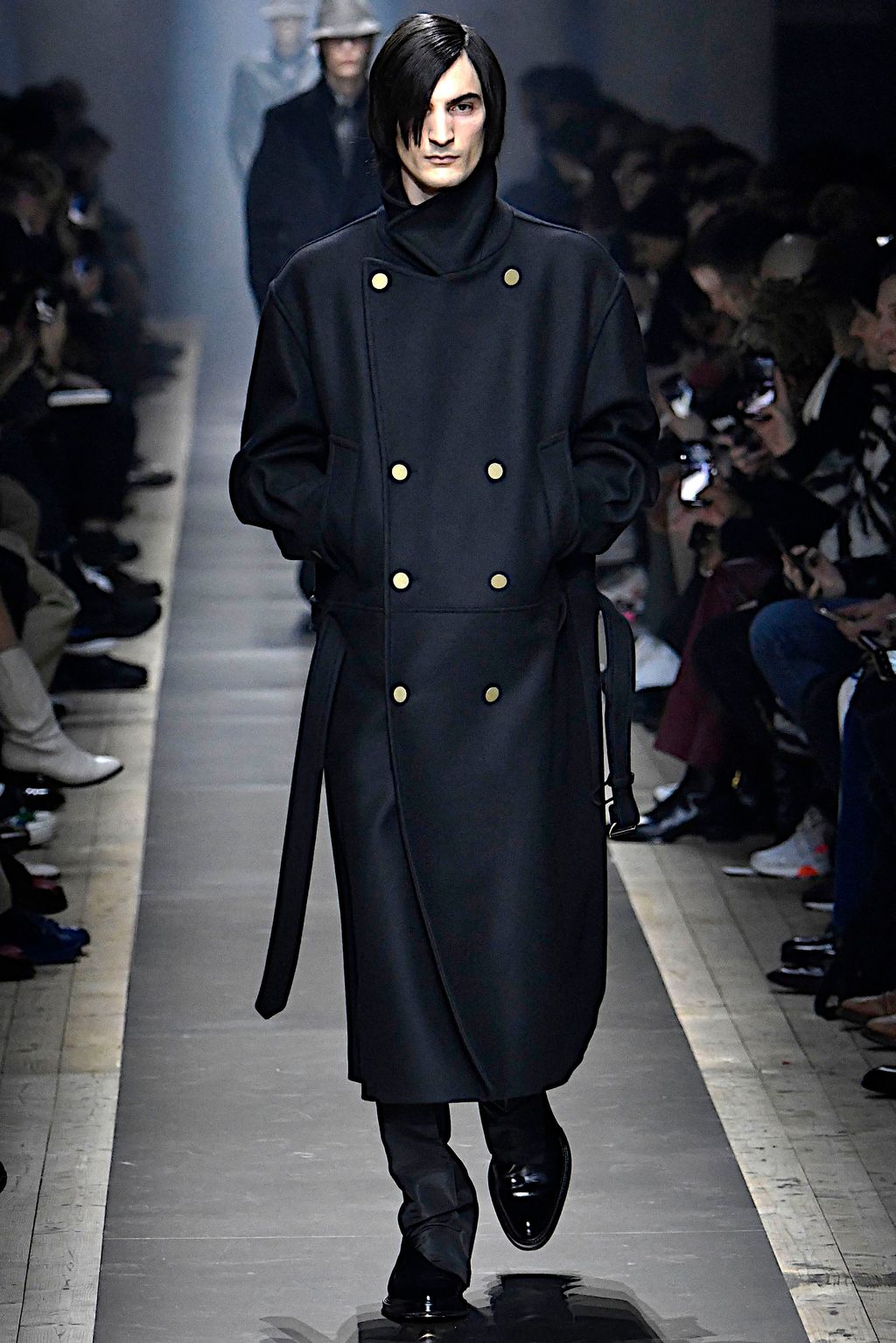 Fashion Week Paris Fall/Winter 2019 look 5 de la collection Dunhill menswear