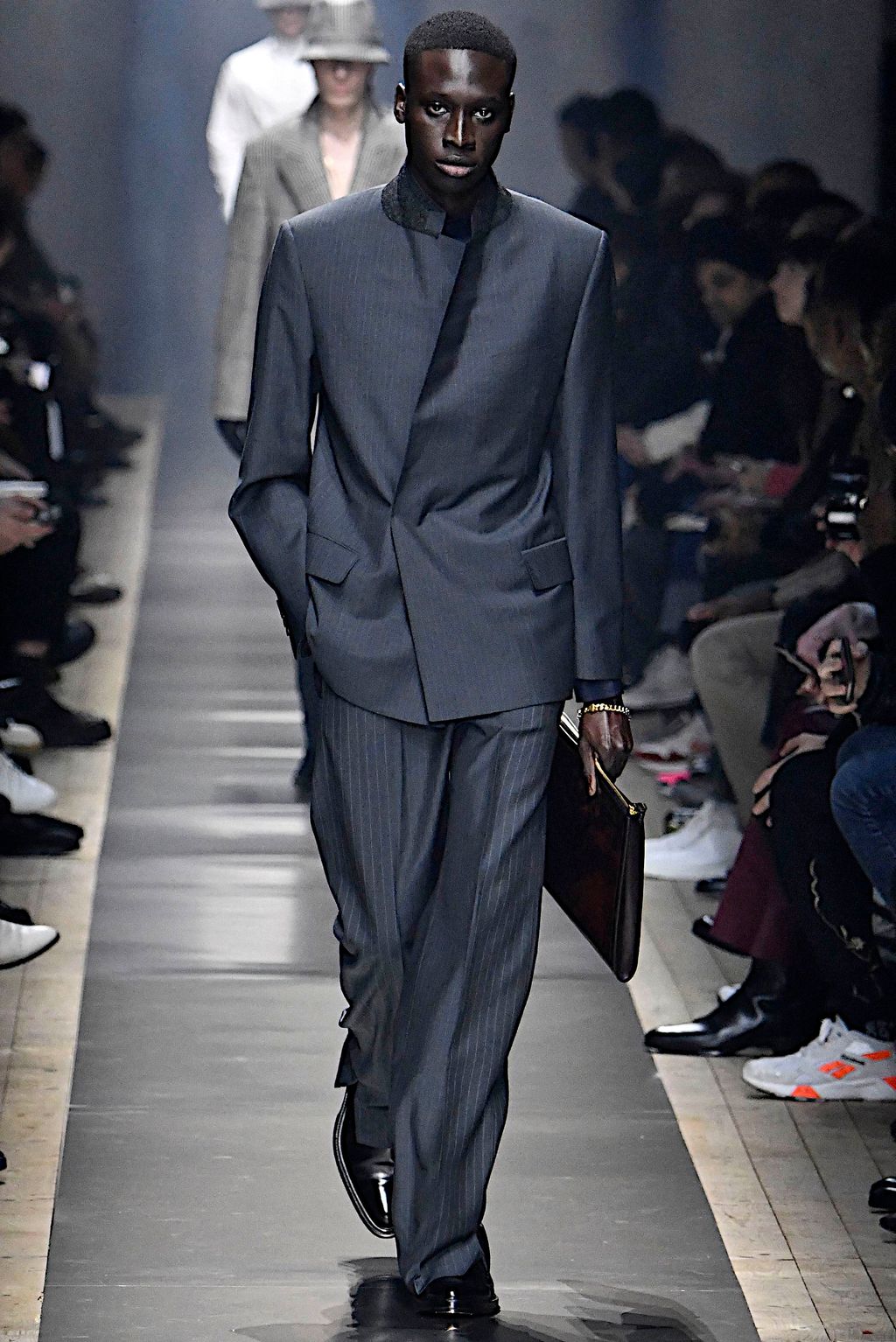 Fashion Week Paris Fall/Winter 2019 look 17 from the Dunhill collection menswear