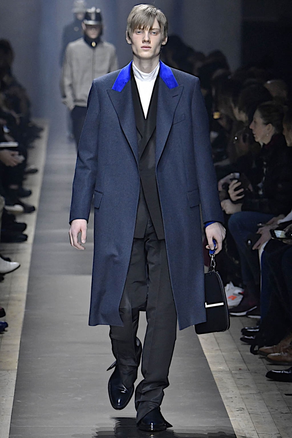 Fashion Week Paris Fall/Winter 2019 look 25 from the Dunhill collection menswear