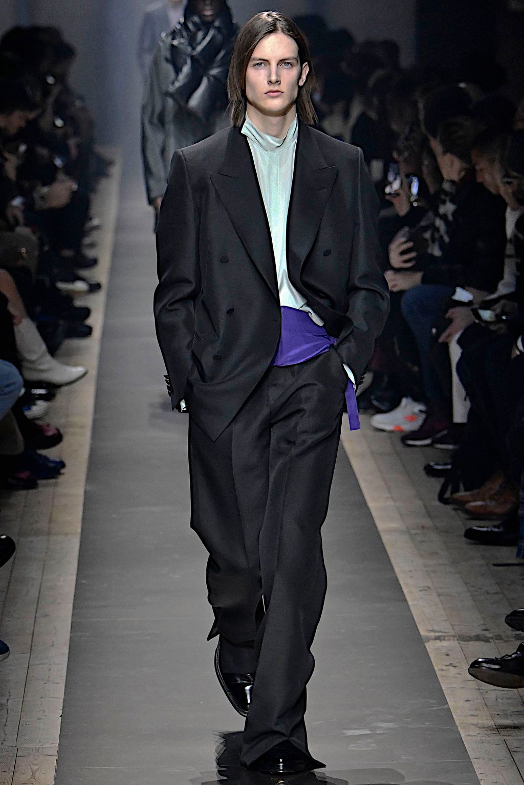 Fashion Week Paris Fall/Winter 2019 look 32 from the Dunhill collection menswear