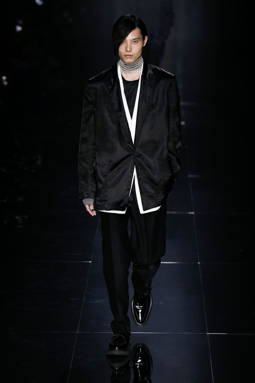 Fashion Week Paris Fall/Winter 2020 look 23 from the Dunhill collection 男装