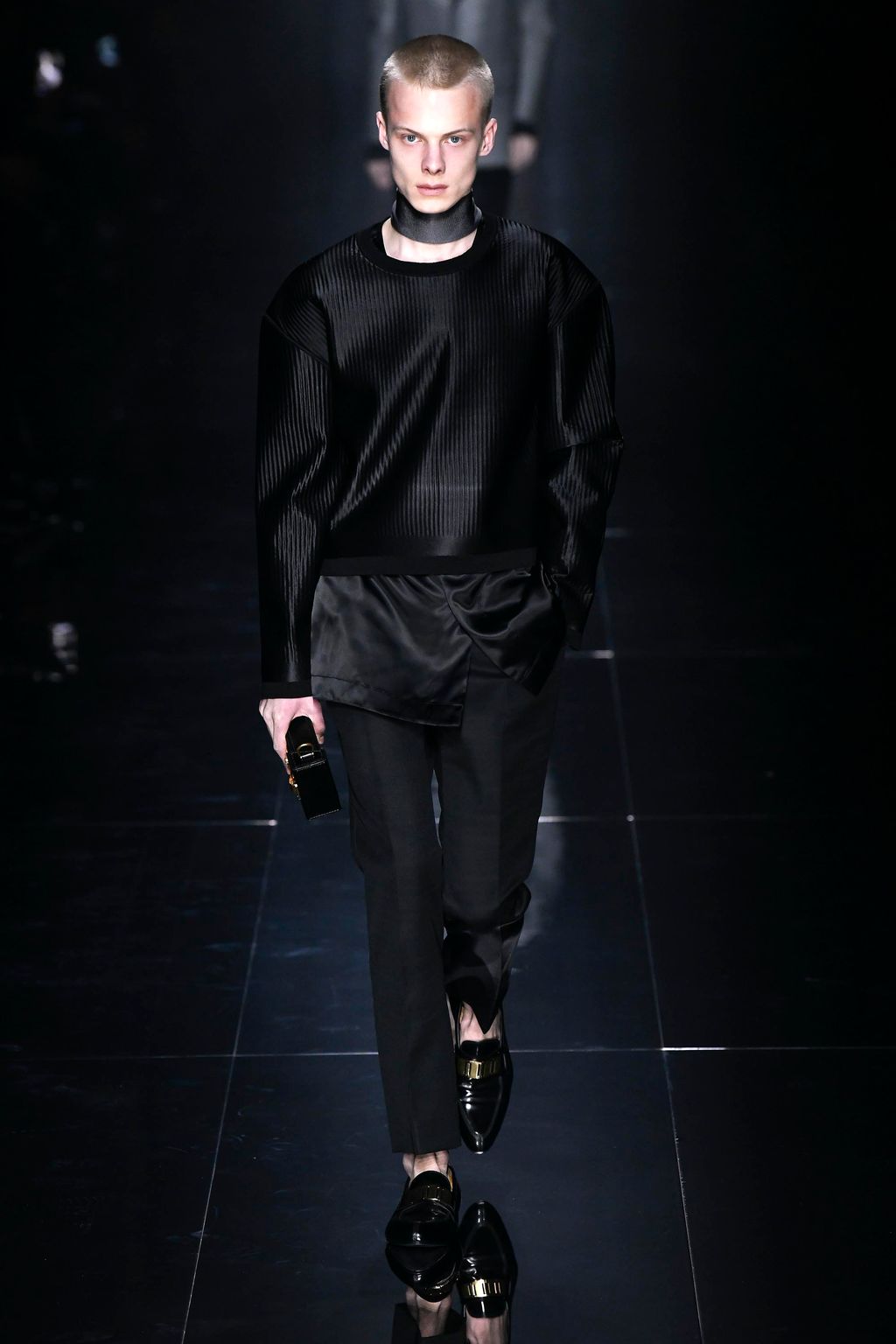 Fashion Week Paris Fall/Winter 2020 look 34 de la collection Dunhill menswear