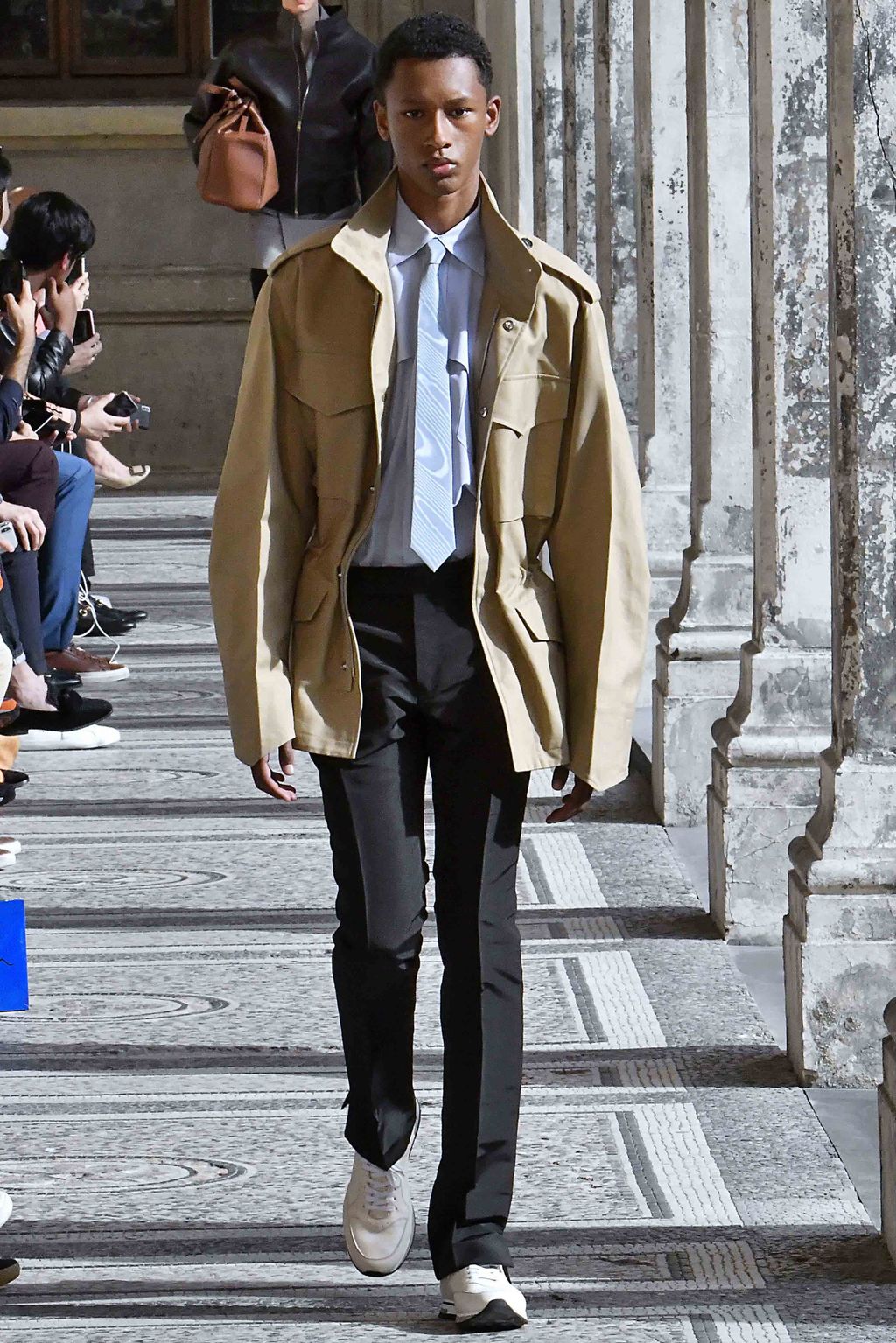 Fashion Week Paris Spring/Summer 2019 look 15 from the Dunhill collection menswear