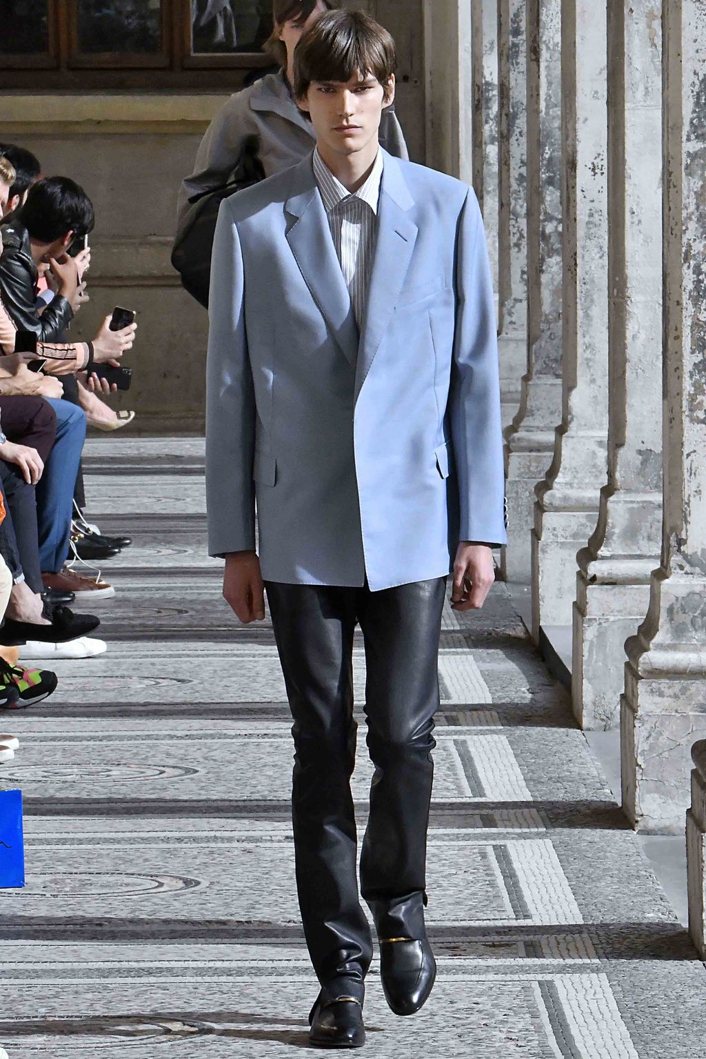 Fashion Week Paris Spring/Summer 2019 look 19 from the Dunhill collection 男装