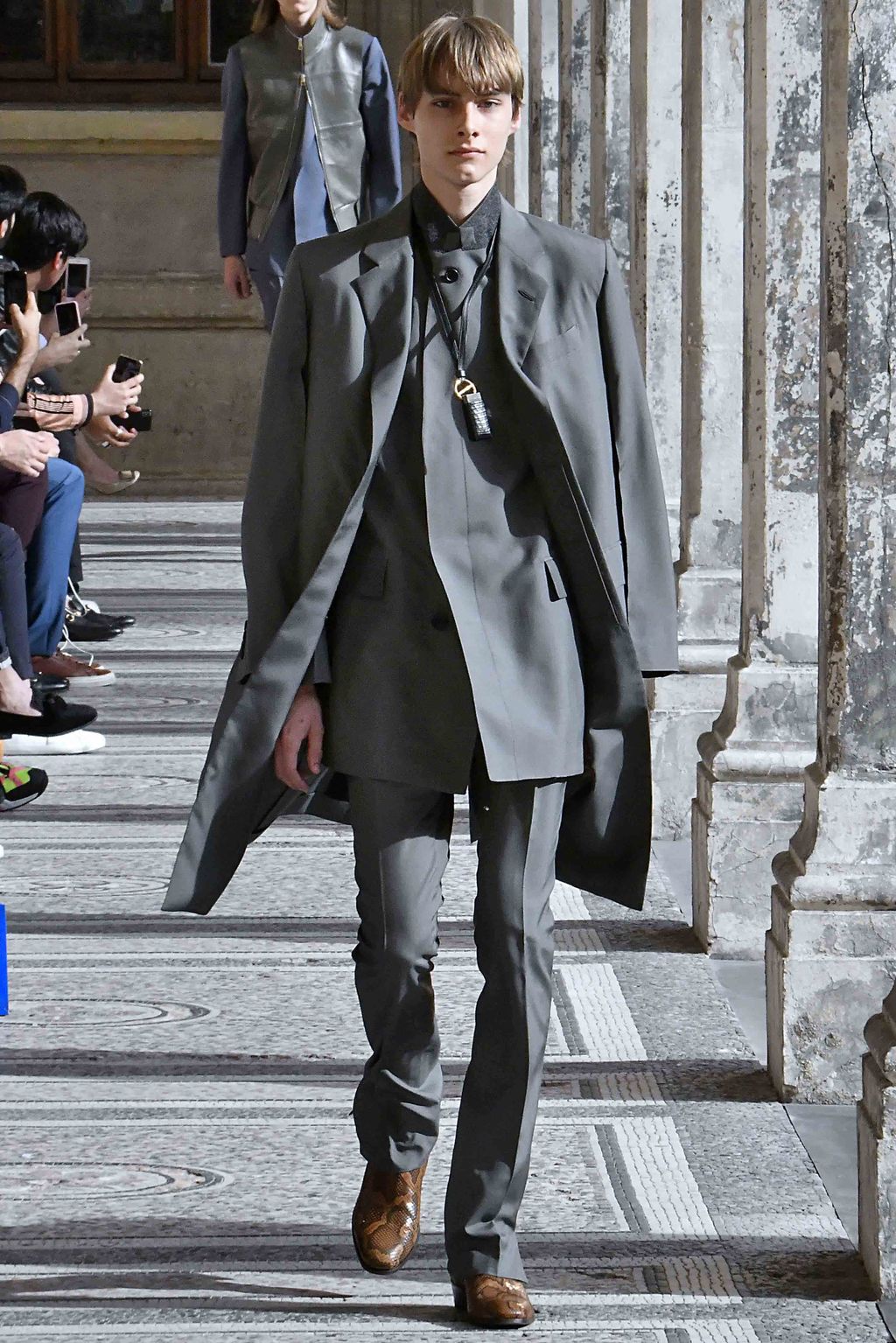 Fashion Week Paris Spring/Summer 2019 look 23 from the Dunhill collection 男装