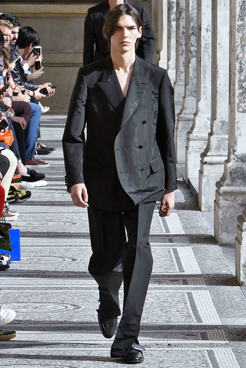 Fashion Week Paris Spring/Summer 2019 look 36 from the Dunhill collection menswear