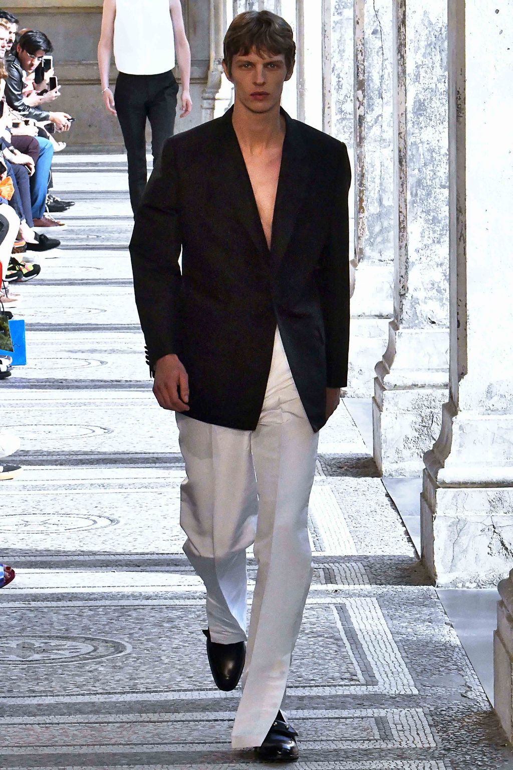 Fashion Week Paris Spring/Summer 2019 look 38 from the Dunhill collection 男装