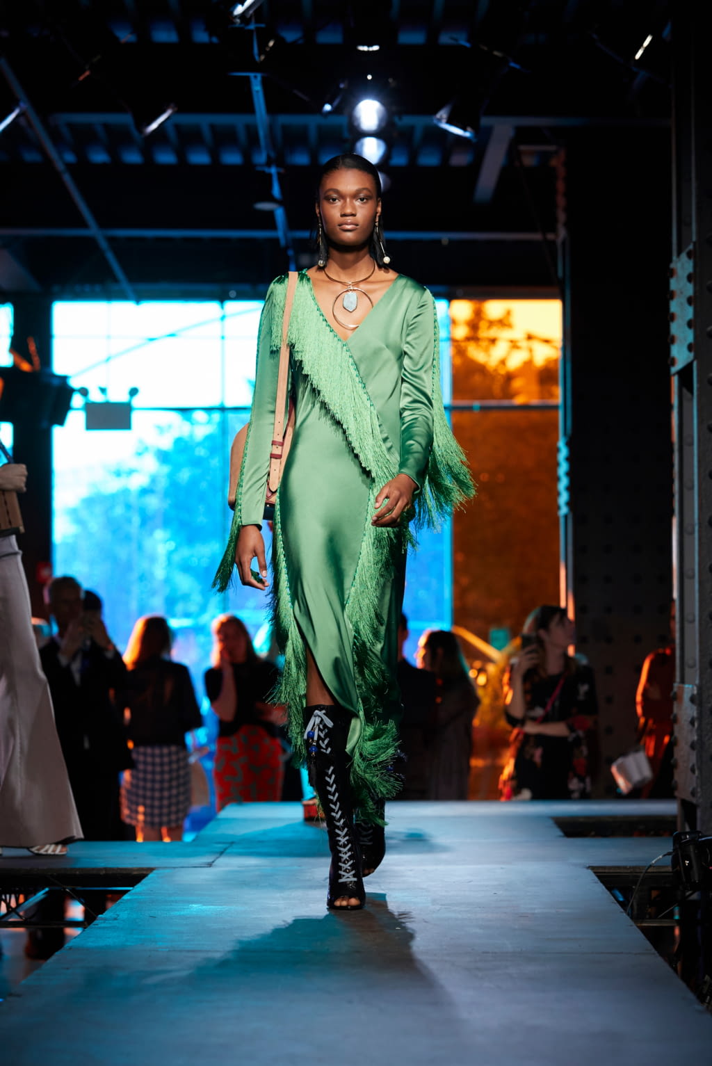 Fashion Week New York Spring/Summer 2018 look 18 from the Diane von Furstenberg collection 女装