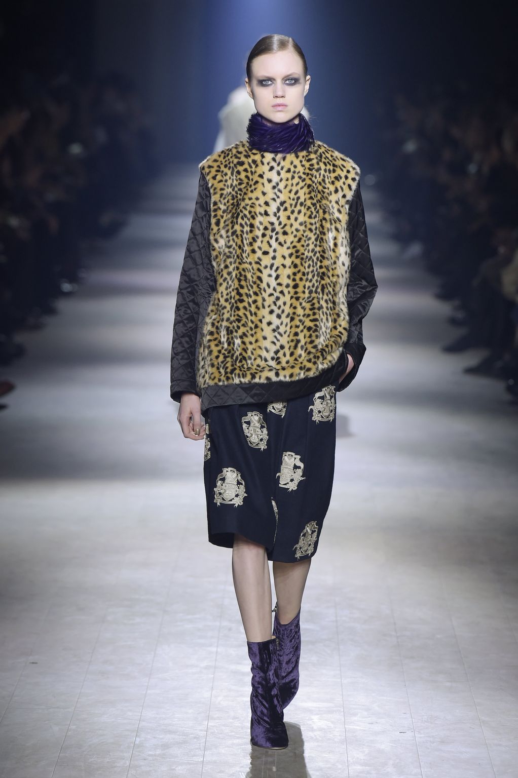 Fashion Week Paris Fall/Winter 2016 look 10 from the Dries Van Noten collection 女装
