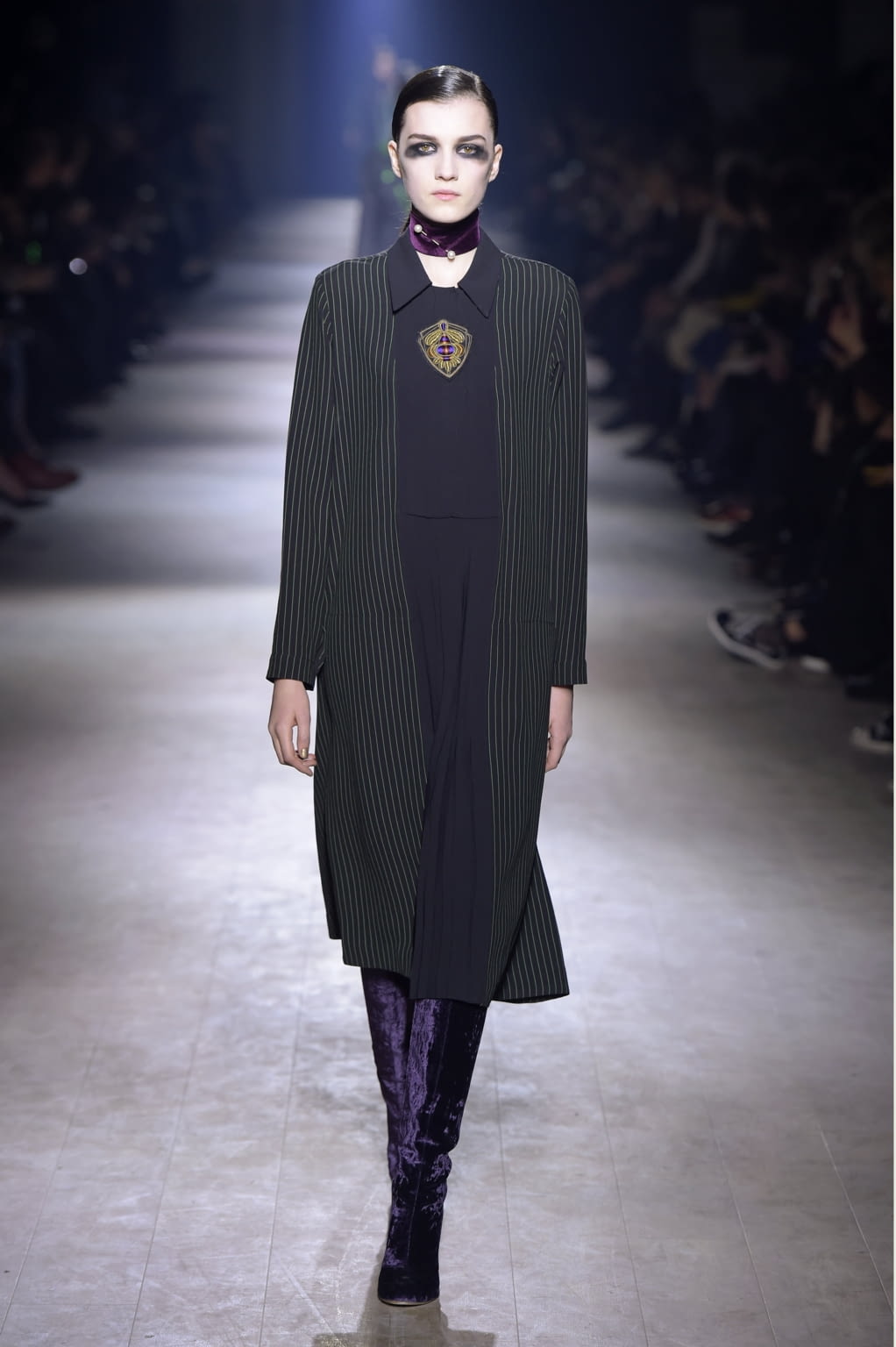 Fashion Week Paris Fall/Winter 2016 look 40 from the Dries Van Noten collection womenswear