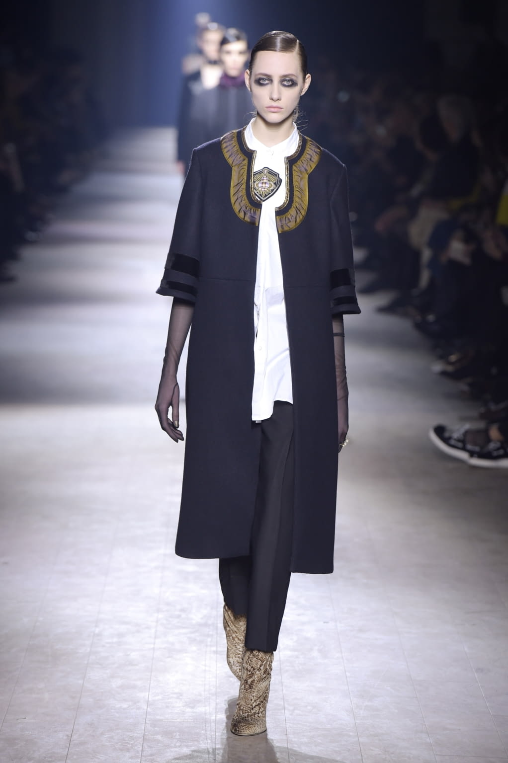 Fashion Week Paris Fall/Winter 2016 look 58 from the Dries Van Noten collection womenswear