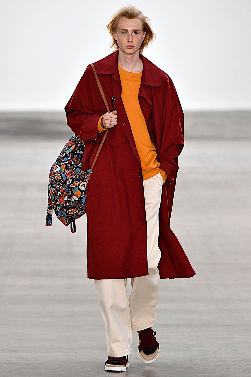Fashion Week London Spring/Summer 2020 look 4 from the E. Tautz collection 男装