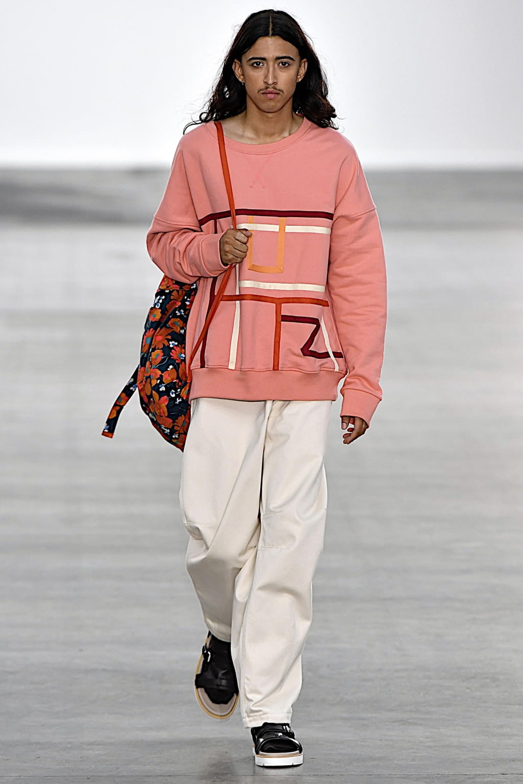 Fashion Week London Spring/Summer 2020 look 7 from the E. Tautz collection menswear