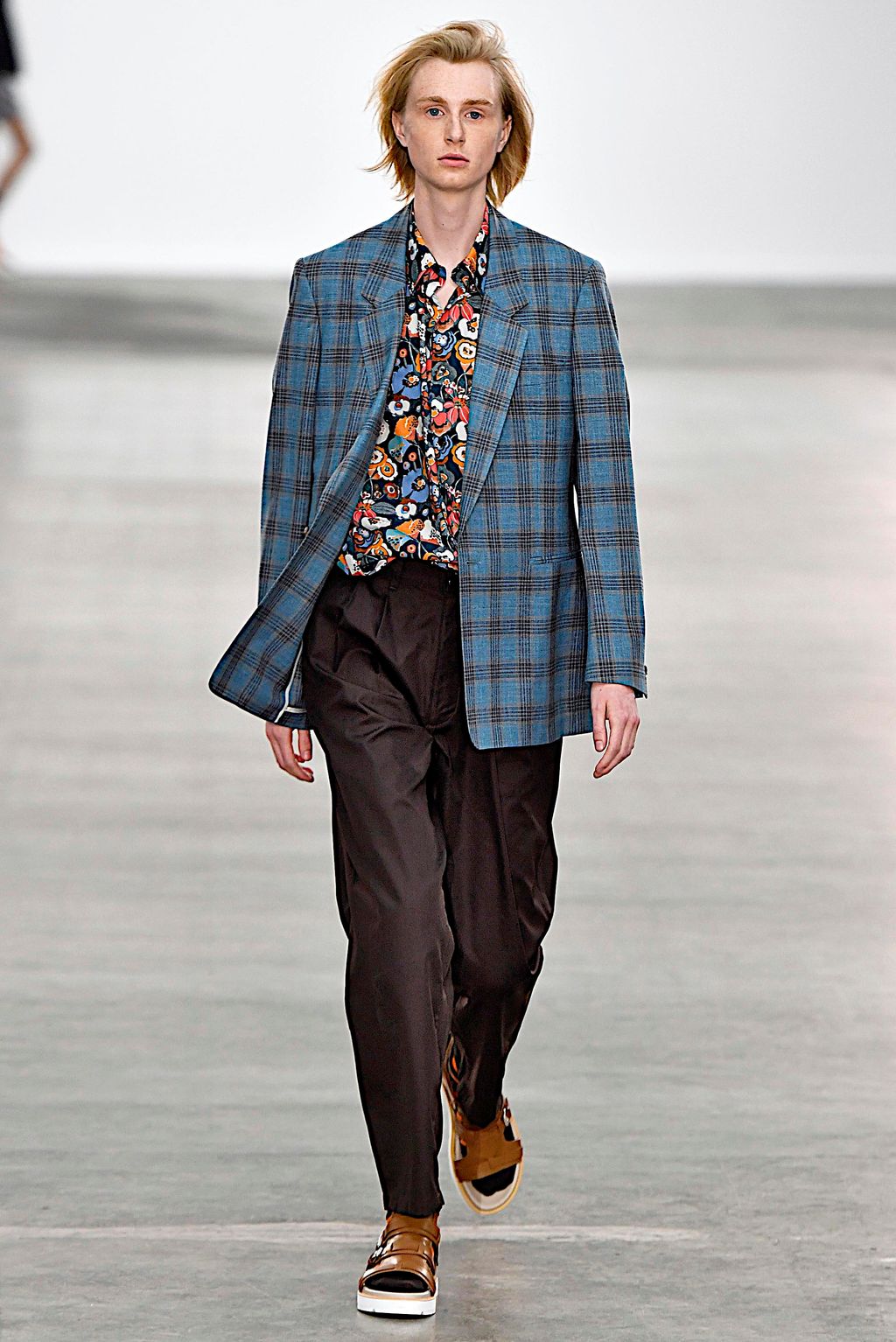 Fashion Week London Spring/Summer 2020 look 21 from the E. Tautz collection 男装