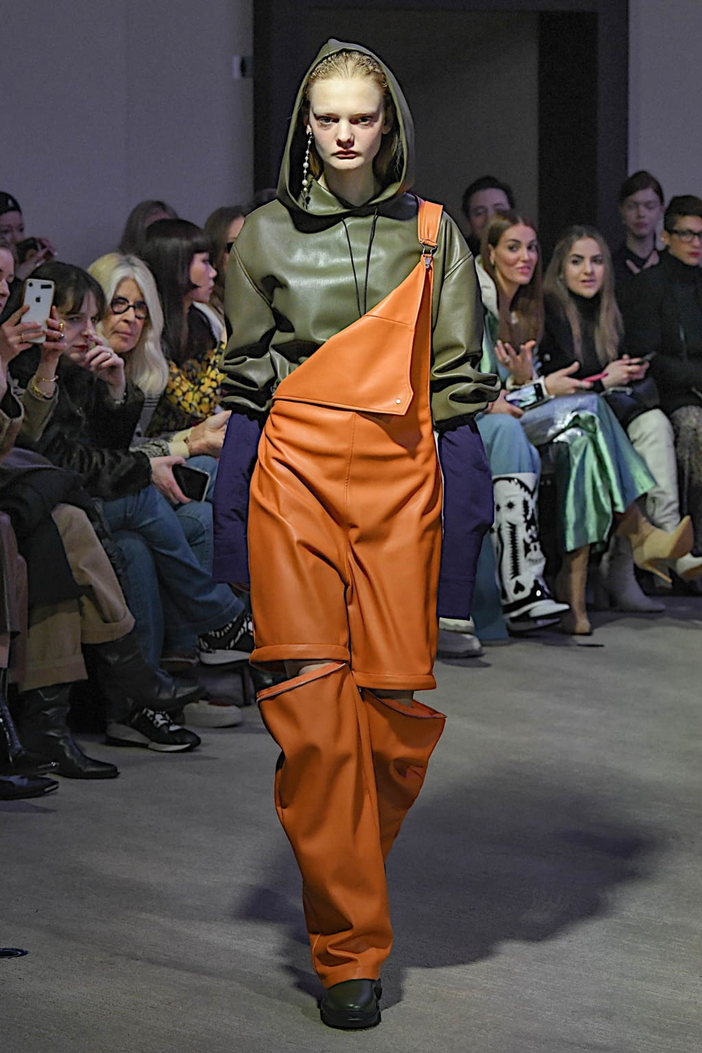 Fashion Week Paris Fall/Winter 2020 look 13 from the Each x Other collection 女装