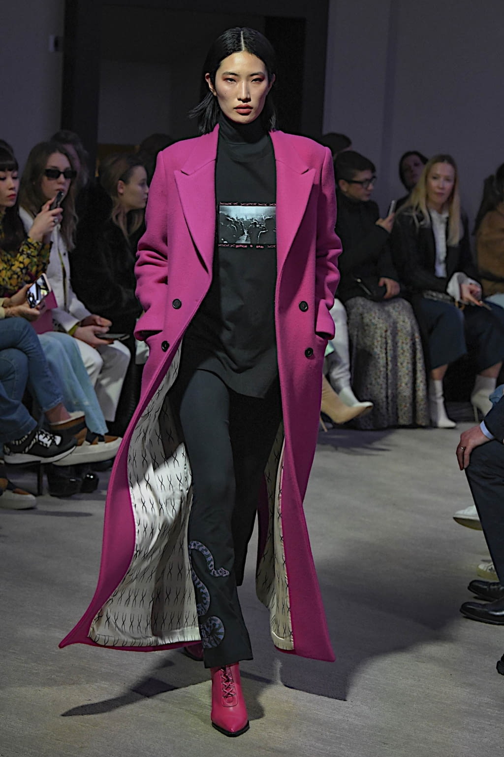 Fashion Week Paris Fall/Winter 2020 look 17 from the Each x Other collection 女装