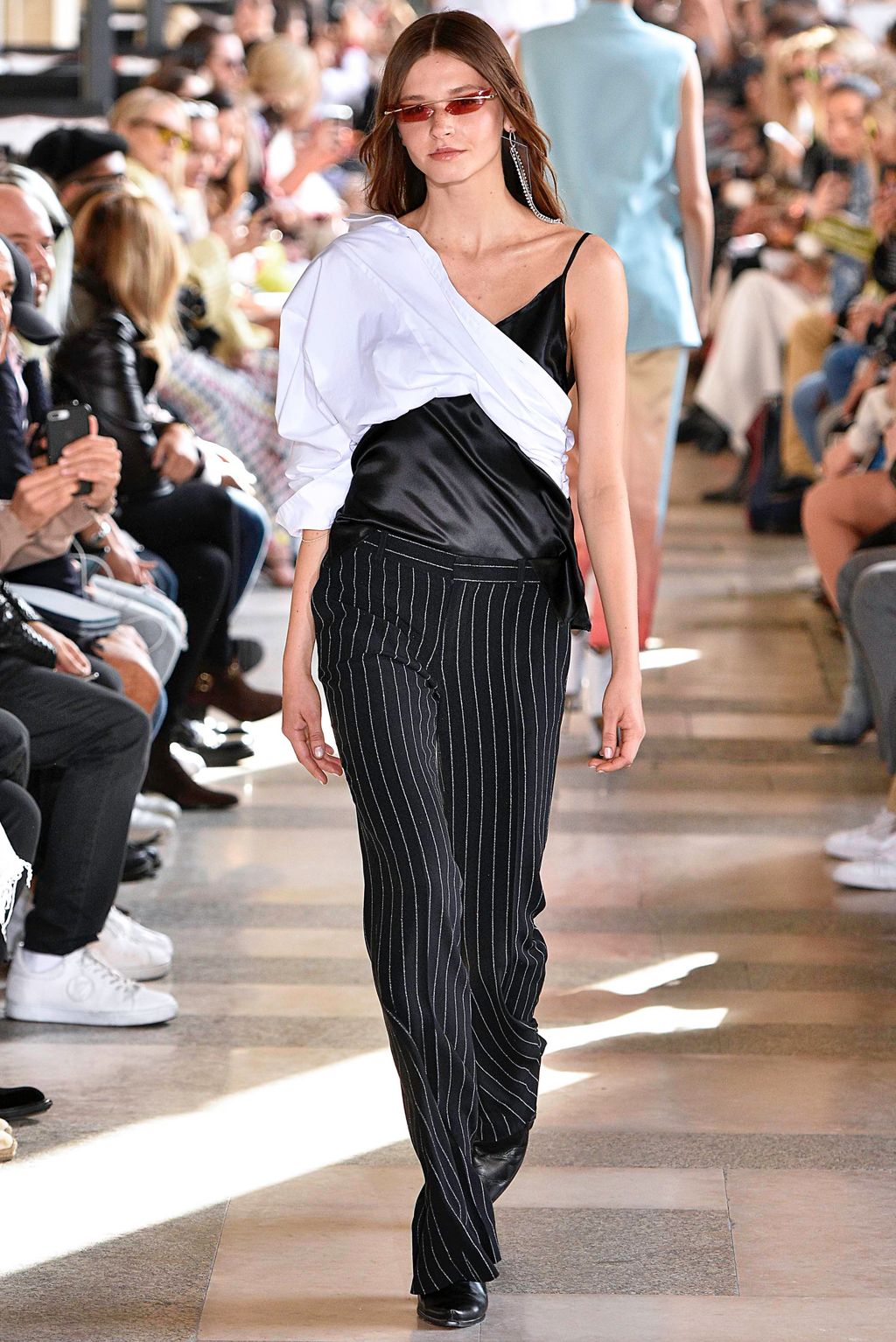 Fashion Week Paris Spring/Summer 2019 look 22 from the Each x Other collection 女装