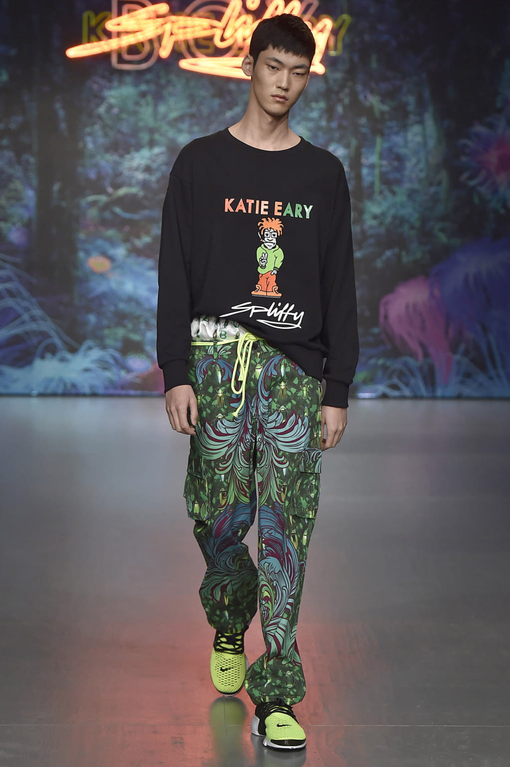 Fashion Week London Spring/Summer 2018 look 10 from the Katie Eary collection 男装