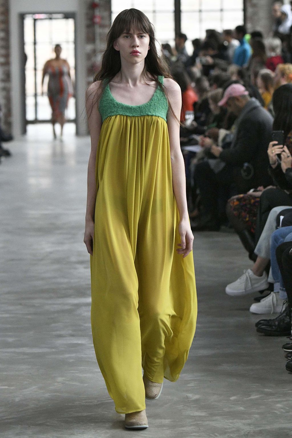 Fashion Week New York Fall/Winter 2018 look 17 from the Eckhaus Latta collection 女装