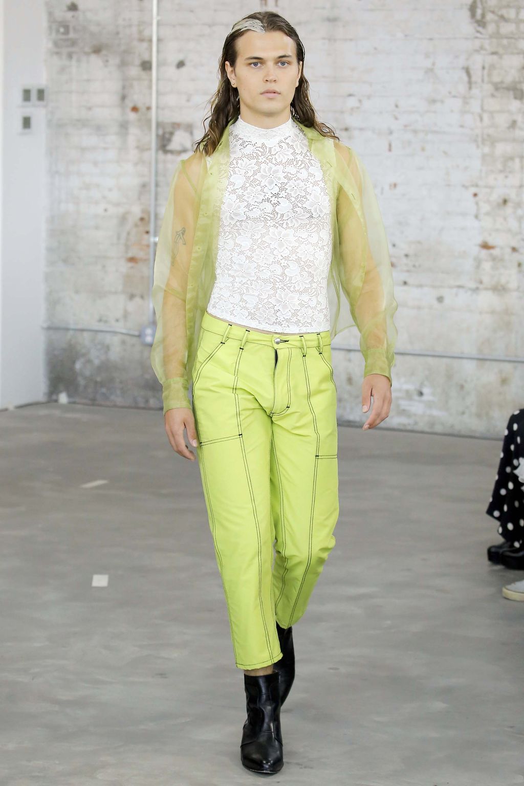Fashion Week New York Spring/Summer 2018 look 37 from the Eckhaus Latta collection womenswear