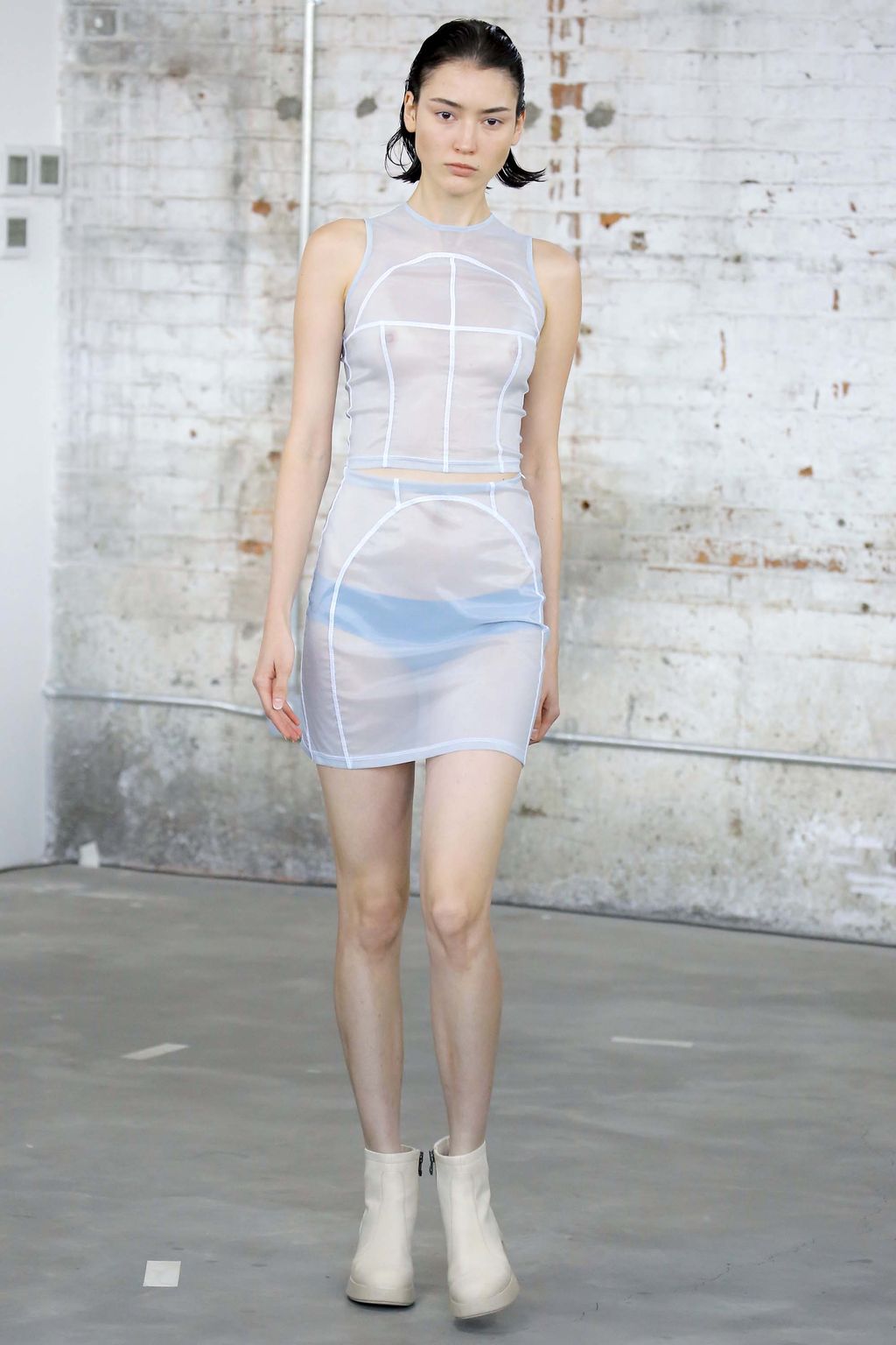 Fashion Week New York Spring/Summer 2018 look 39 from the Eckhaus Latta collection 女装