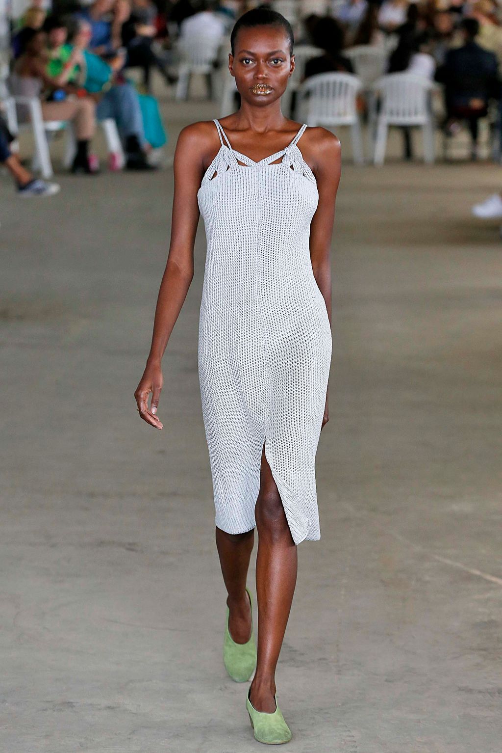 Fashion Week New York Spring/Summer 2019 look 11 from the Eckhaus Latta collection 女装