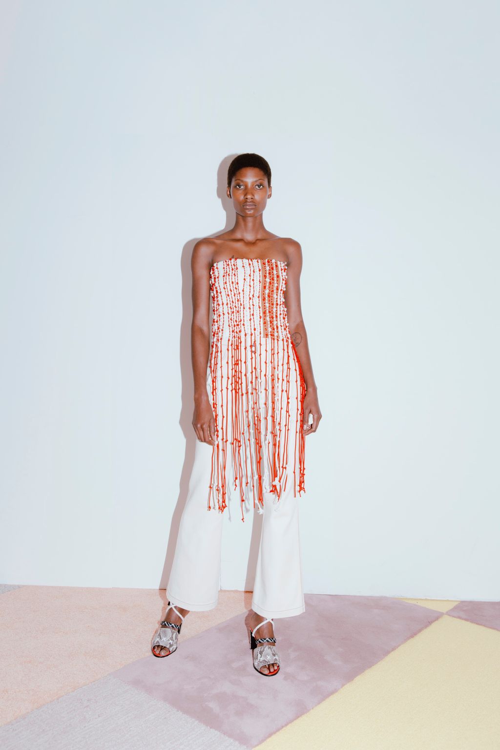 Fashion Week New York Resort 2018 look 18 from the Edun collection 女装