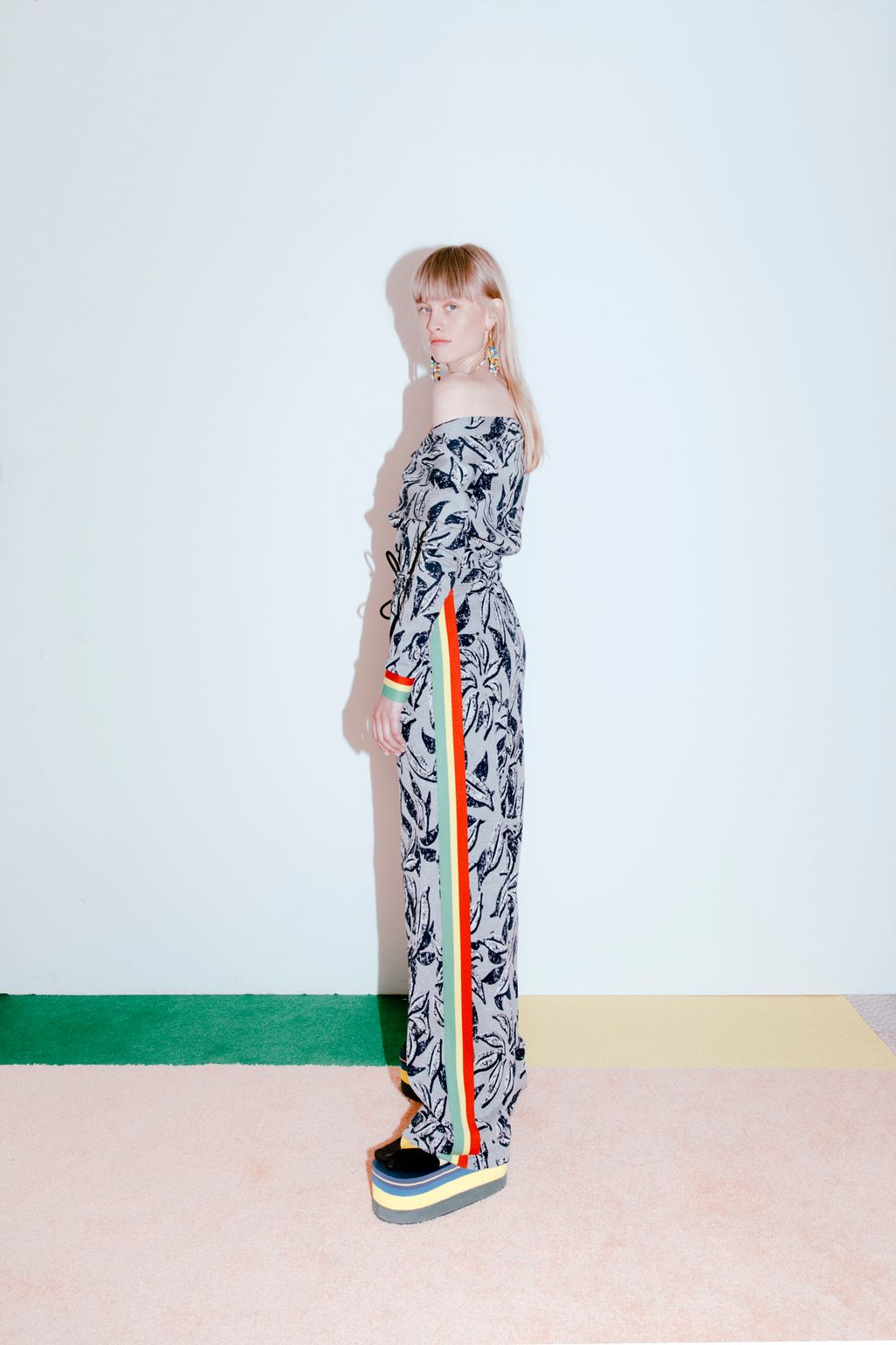 Fashion Week New York Resort 2018 look 6 from the Edun collection 女装