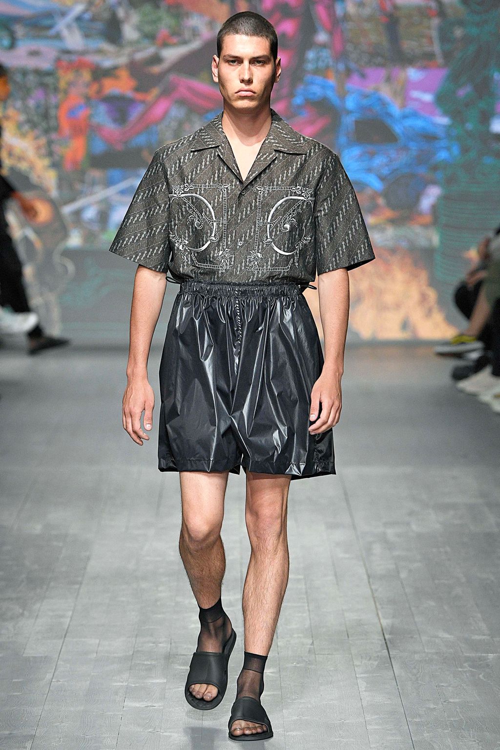 Fashion Week London Spring/Summer 2019 look 22 from the EDWARD CRUTCHLEY collection menswear