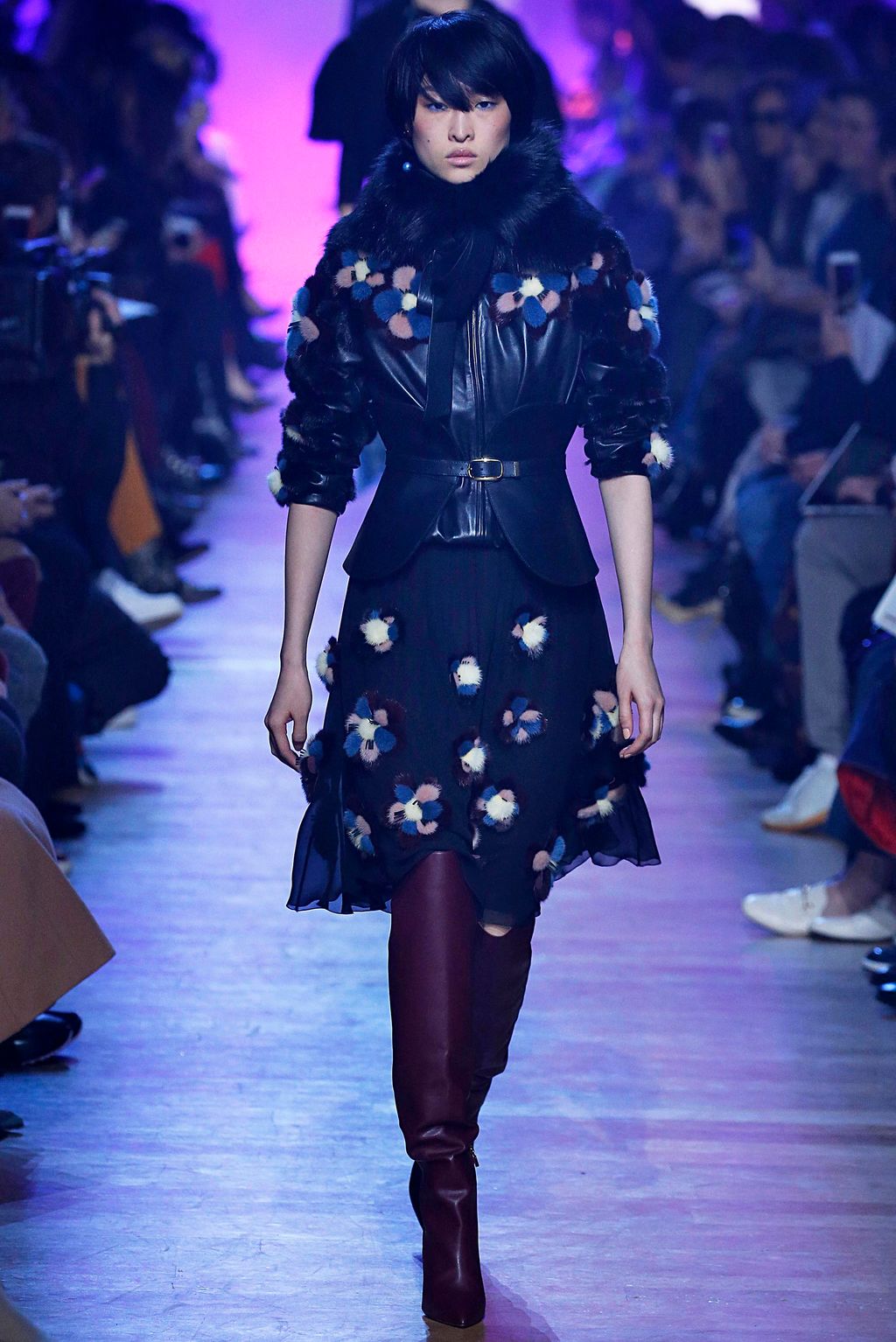 Fashion Week Paris Fall/Winter 2018 look 14 from the Elie Saab collection 女装
