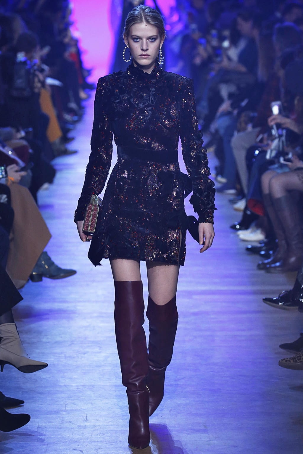 Fashion Week Paris Fall/Winter 2018 look 48 from the Elie Saab collection 女装